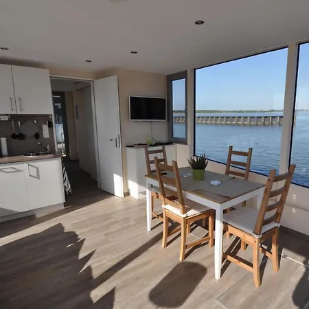 Wave Rider No 2 Comfortable Ribnitz-Damgarten