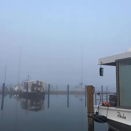 Botel Wave Rider No 2 Comfortable