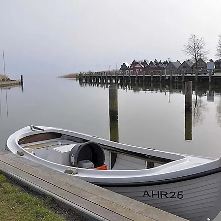 Botel Wave Rider No 2 Comfortable